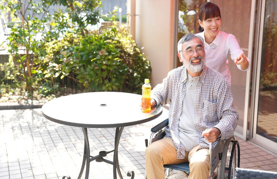 高齢者施設の身元保証人をnpoでお探しでしたら、いきいきつながる会へ。10年以上の信頼と実績。